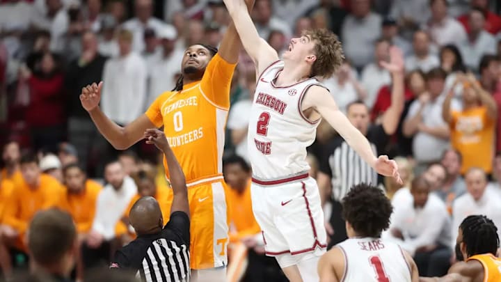Alabama forward Grant Nelson (2) during the tip-off at Coleman Coliseum in Tuscaloosa, AL on Saturday, Mar 2, 2024. Alabama forward Grant Nelson (2) during the tip-off at Coleman Coliseum in Tuscaloosa, AL on Saturday, Mar 2, 2024.