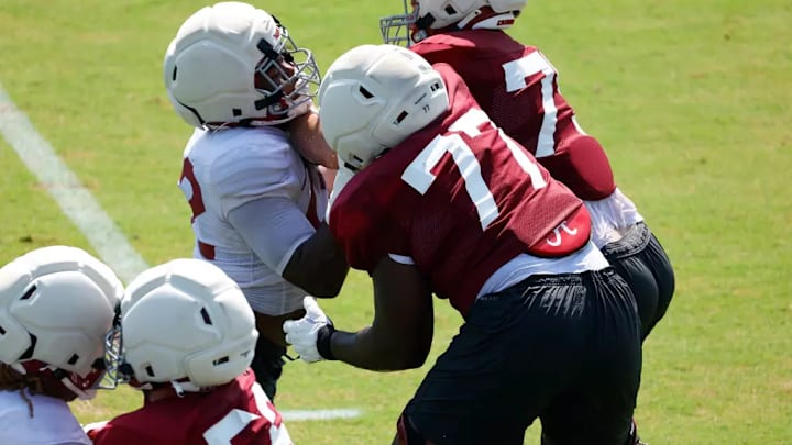8/2/25 MFB MFB Practice 3 Alabama Defensive Lineman LT Overton (22) Alabama Offensive Lineman Jaeden Roberts (77)