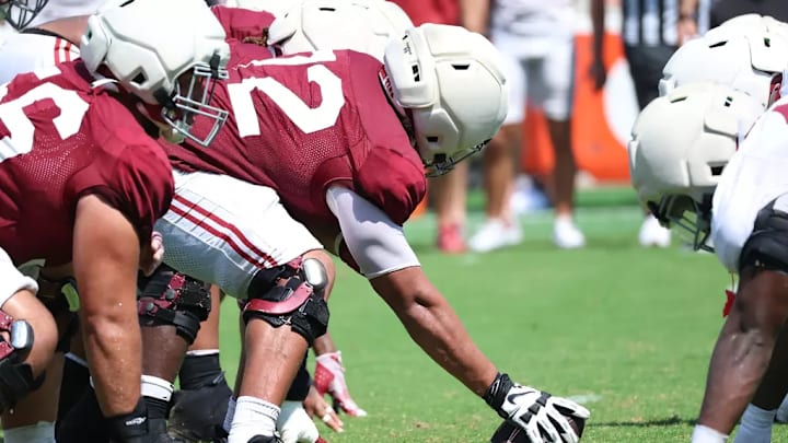 Parker Brailsford (72) prepares for a snap during an Alabama scrimmage.