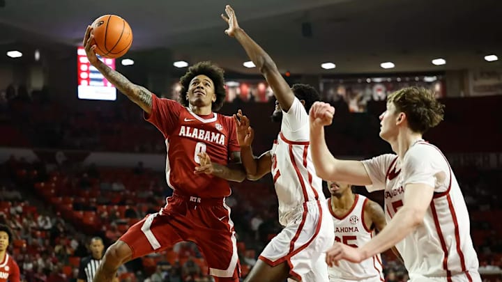 Alabama guard Labaron Philon (0) in action against Oklahoma at Lloyd Noble Center in Norman, OK on Saturday, Jan 17, 2026.