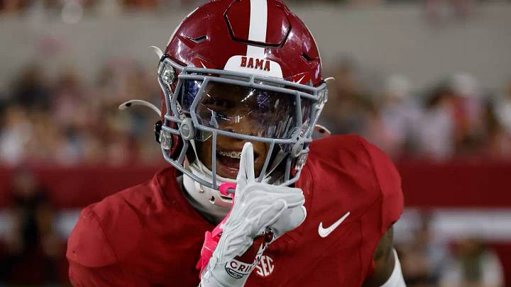 Alabama Defensive Back Red Morgan (6) in action against South Carolina at Bryant-Denny Stadium in Tuscaloosa, AL on Saturday, Sep 26, 2026. Alabama Defensive Back Red Morgan (6) in action against South Carolina at Bryant-Denny Stadium in Tuscaloosa, AL on Saturday, Sep 26, 2026.