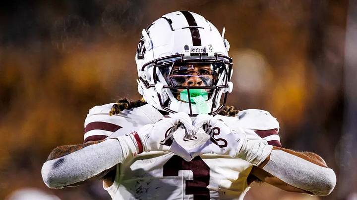 Mississippi State Wide Receiver Anthony Evans III (#3) during the game between the Missouri Tigers and the Mississippi State Bulldogs at Faurot Field at Memorial Stadium Stadium in Columbia, MO. Mississippi State Wide Receiver Anthony Evans III (#3) during the game between the Missouri Tigers and the Mississippi State Bulldogs at Faurot Field at Memorial Stadium Stadium in Columbia, MO.