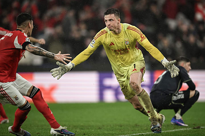 อนาโตลี่ย์ ทรูบิน อนาโตลี่ย์ ทรูบิน