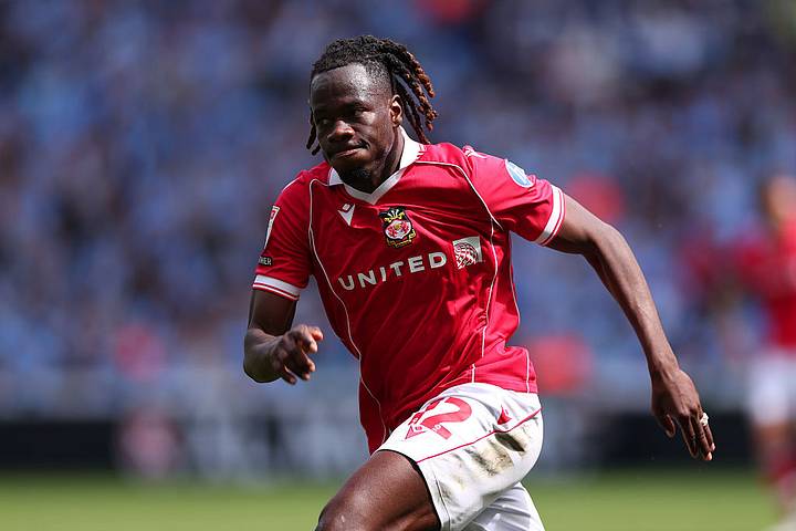 Wrexham wingback Issa Kaboré.