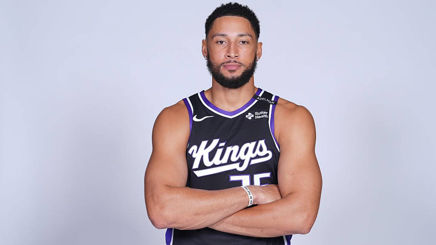 Cover art for Ben Simmons breaks Achilles tendon