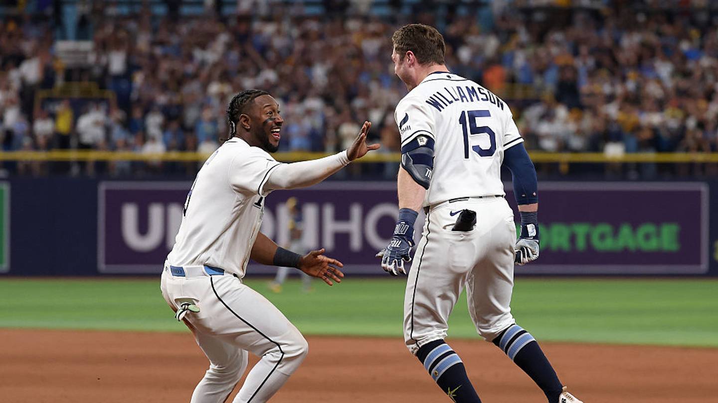 Serie Mundial 2026: Rays vence a Brewers en extrainnings y evita la barrida en el Juego 4
