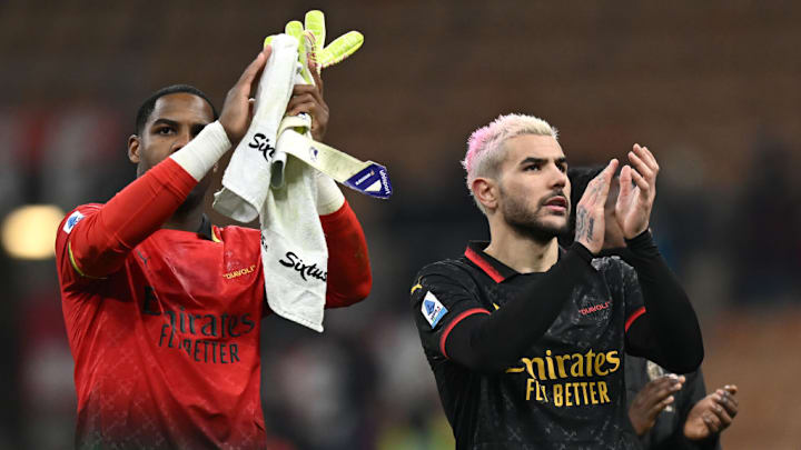 Mike Maignan e Theo Hernandez