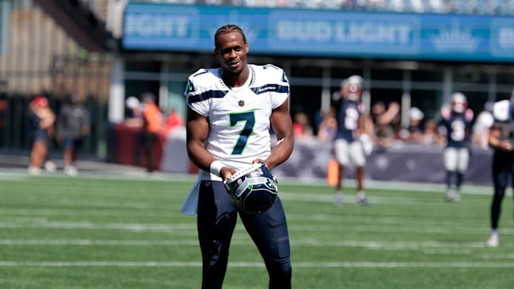 FOXBOROUGH, MA - SEPTEMBER 15: Seattle Seahawks quarterback Geno Smith (7) before a game between the New England Patriots and the Seattle Seahawks on September 15, 2024, at Gillette Stadium in Foxborough, Massachusetts. 