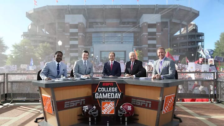Desmond Howard, Rece Davis, Nick Saban, Lee Corso and Kirk Herbstreit on the set of College GameDay before Alabama's game vs. Texas A&M in 2016 Desmond Howard, Rece Davis, Nick Saban, Lee Corso and Kirk Herbstreit on the set of College GameDay before Alabama's game vs. Texas A&M in 2016