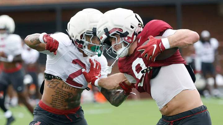 8/24/26 MFB Fall Camp Practice 15 Alabama Defensive Back Zabien Brown (2) Alabama Tight End Marshall Pritchett (9) Photo by Kent Gidley 8/24/26 MFB Fall Camp Practice 15 Alabama Defensive Back Zabien Brown (2) Alabama Tight End Marshall Pritchett (9) Photo by Kent Gidley