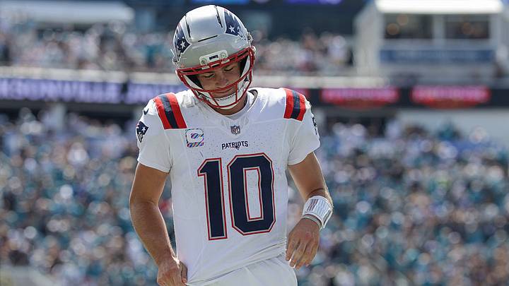 Patriots quarterback Drake Maye had another tough outing with three turnovers on Sunday. Patriots quarterback Drake Maye had another tough outing with three turnovers on Sunday.
