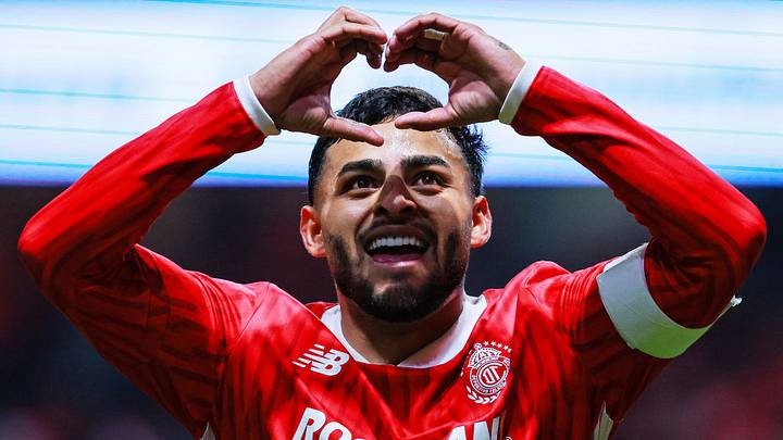 Alexis Vega ha recuperado la felicidad y ahora sueña con su primer título con el equipo de sus amores Alexis Vega ha recuperado la felicidad y ahora sueña con su primer título con el equipo de sus amores