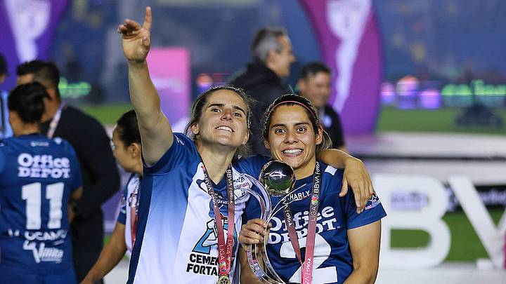 Andrea Pereira forma parte del equipo campeón de Pachuca femenil. Andrea Pereira forma parte del equipo campeón de Pachuca femenil.
