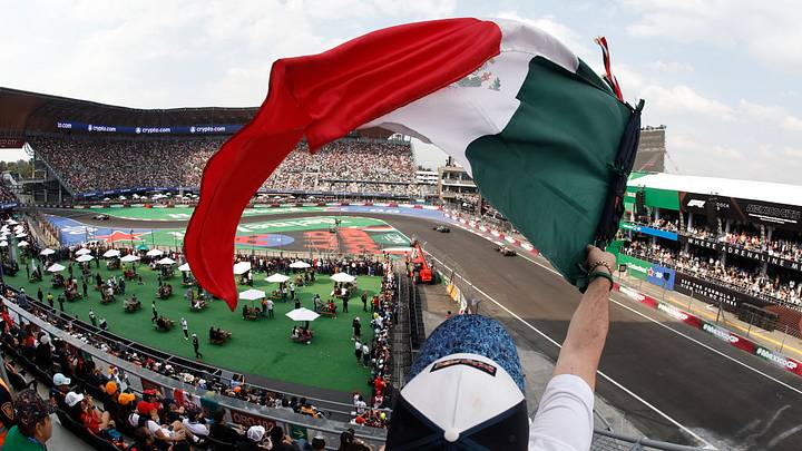 La pasión en las gradas del Autódromo Hermanos Rodríguez por el Gran Premio de México. La pasión en las gradas del Autódromo Hermanos Rodríguez por el Gran Premio de México.