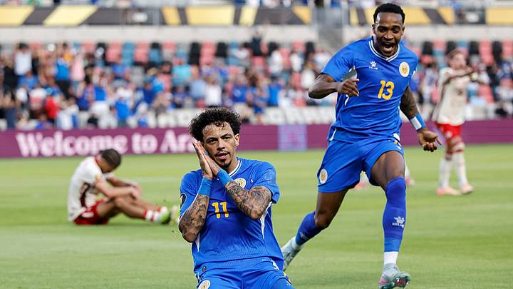 Jugadores de Curazao celebran un gol en la Copa Oro 2025