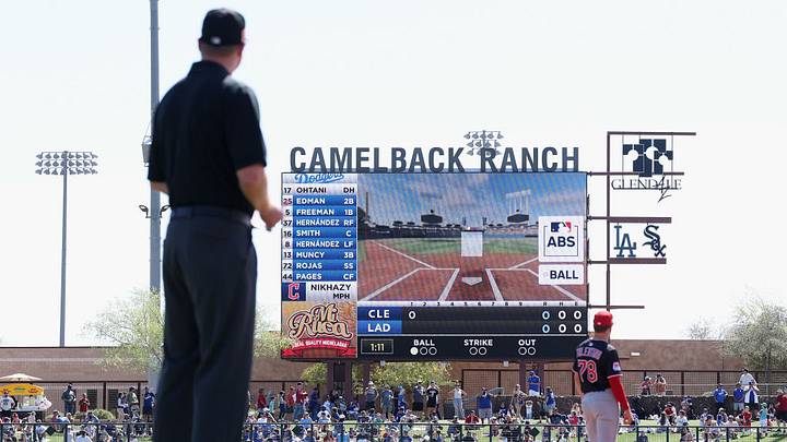 El nuevo sistema de desafíos de la MLB está revelando nuevas peculiaridades durante los entrenamientos de primavera. El nuevo sistema de desafíos de la MLB está revelando nuevas peculiaridades durante los entrenamientos de primavera.
