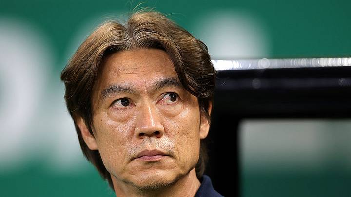 El técnico de Corea, Hong Myung-bo, hablo de la posibilidad de ser locales en Monterrey.