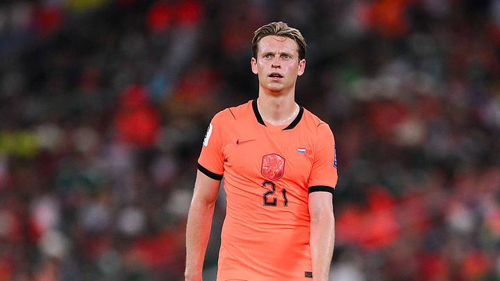Frenkie de Jong regresó al Barcelona, pero no volverá a las canchas en un buen rato.