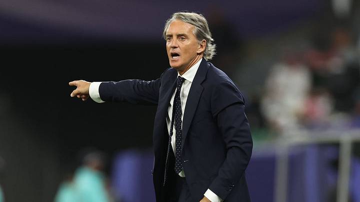 Roberto Mancini dirigió al Manchester City del 2009 al 2011. Roberto Mancini dirigió al Manchester City del 2009 al 2011.