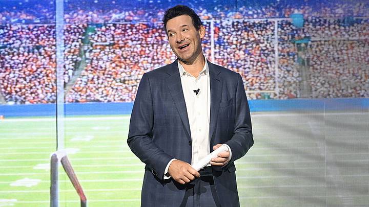 Tony Romo emitió un comunicado tras separarse de CBS. Tony Romo emitió un comunicado tras separarse de CBS.
