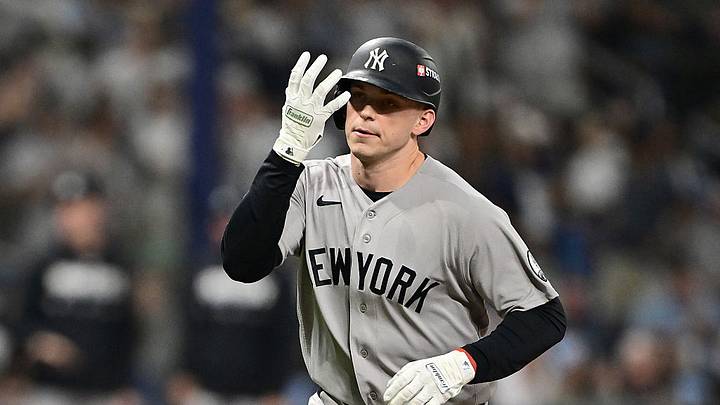 Ben Rice conectó dos jonrones solitarios, pero los Yankees perdieron 5-2 ante los Rays y quedaron en desventaja de 2-0 en la serie divisional. Ben Rice conectó dos jonrones solitarios, pero los Yankees perdieron 5-2 ante los Rays y quedaron en desventaja de 2-0 en la serie divisional.
