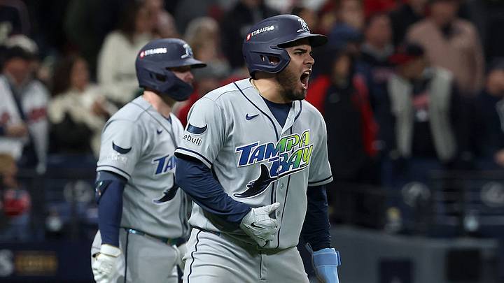 Los Rays de Tampa Bay derrotaron 7-3 a los Guardianes de Cleveland en los playoffs de las Grandes Ligas. Los Rays de Tampa Bay derrotaron 7-3 a los Guardianes de Cleveland en los playoffs de las Grandes Ligas.
