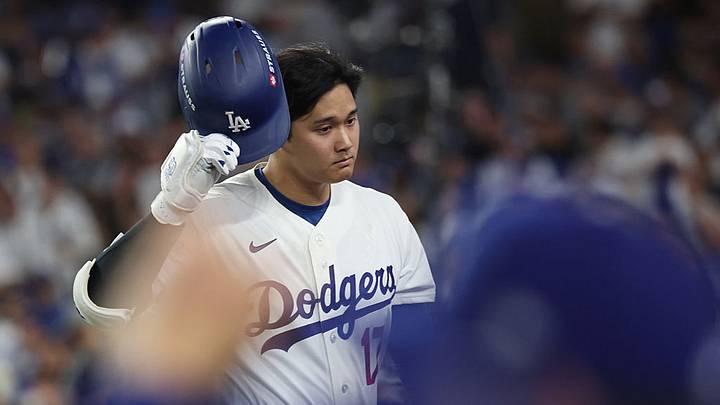 Los Dodgers quedaron eliminados después de iniciar la temporada como favoritos para conquistar una tercera Serie Mundial consecutiva. Los Dodgers quedaron eliminados después de iniciar la temporada como favoritos para conquistar una tercera Serie Mundial consecutiva.