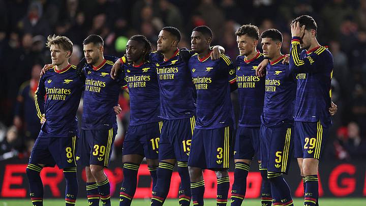 Arsenal sufrió una de las derrotas más humillantes de su historia en la cuarta ronda de la Copa de la Liga inglesa ante el Fleetwood Town, club de cuarta división Arsenal sufrió una de las derrotas más humillantes de su historia en la cuarta ronda de la Copa de la Liga inglesa ante el Fleetwood Town, club de cuarta división