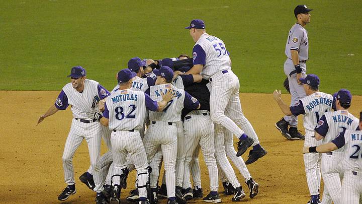 Arizona Diamondbacks celebra el triunfo sobre New York Yankees en la Serie Mundial de 2001. 