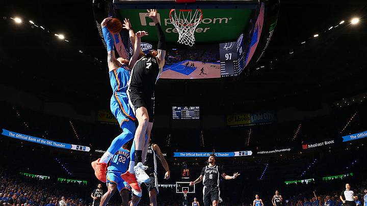 Luke Kornet’s block with 6:31 remaining will go down in Spurs’ playoff history. Luke Kornet’s block with 6:31 remaining will go down in Spurs’ playoff history.
