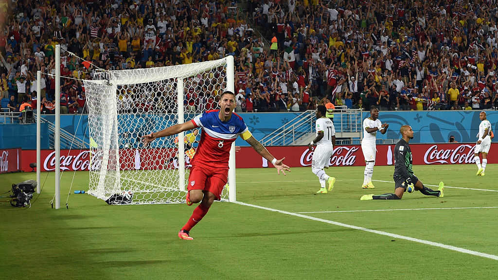 Clint Dempsey scores 