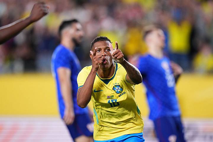 Danilo vive fase artilheira e ganhou enorme força no ciclo final da Seleção Brasileira Danilo vive fase artilheira e ganhou enorme força no ciclo final da Seleção Brasileira
