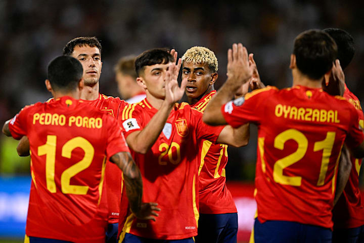 Lamine Yamal, Spain teammates Lamine Yamal and Spain teammates