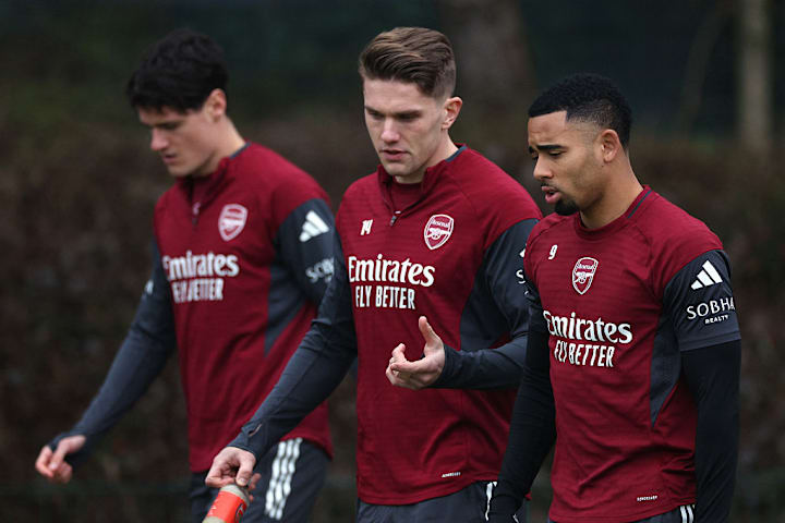 กองหน้าอาร์เซนอล วิคเตอร์ เยอเคเรส และกาเบรียล เชซุส