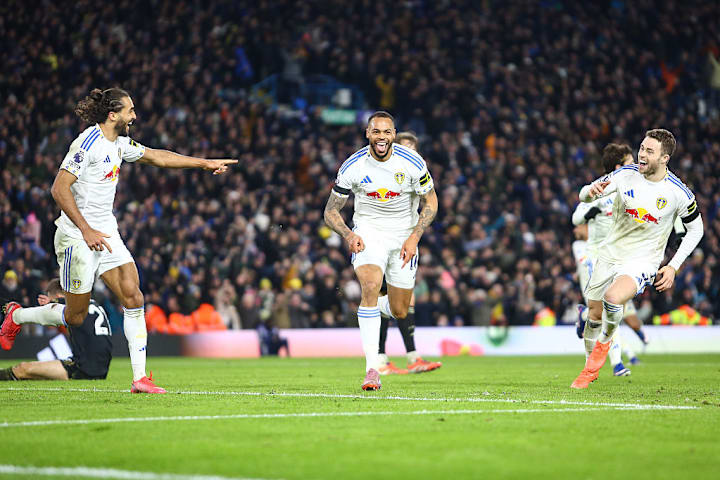 นักเตะลีดส์ฉลองชัยชนะ