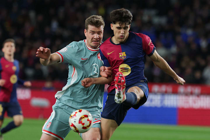 อเล็กซานเดอร์ เซอร์ลอท, เปา คูบาร์ซี