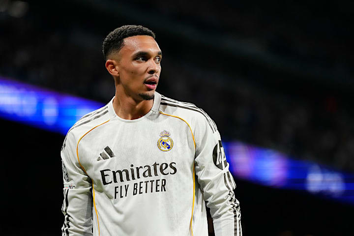 特伦特·亚历山大-阿诺德