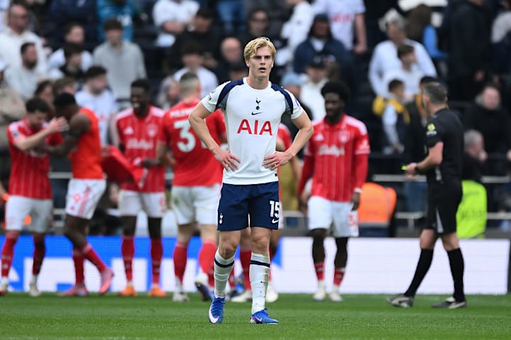 ลูคัส เบิร์กวอลล์