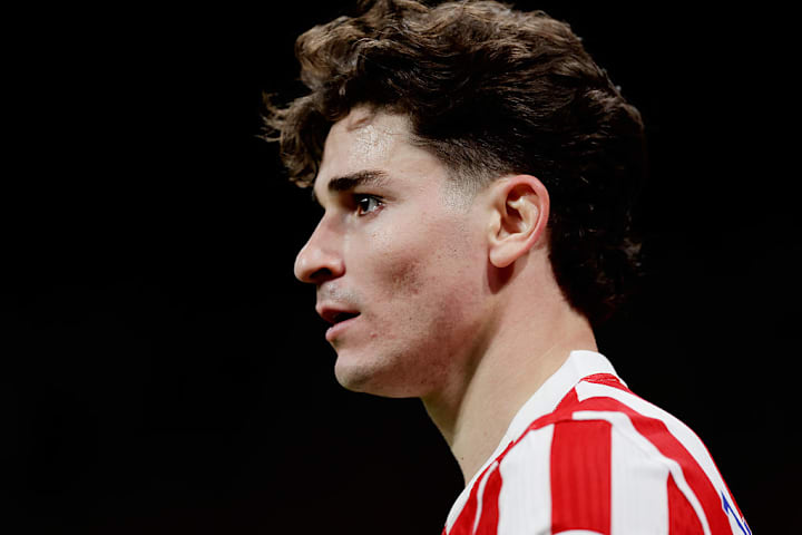 胡利安·阿尔瓦雷斯