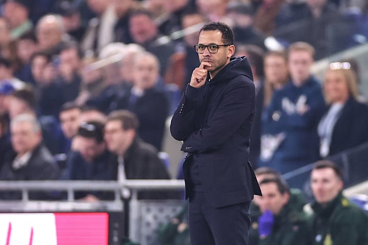 利亚姆·罗森尼尔