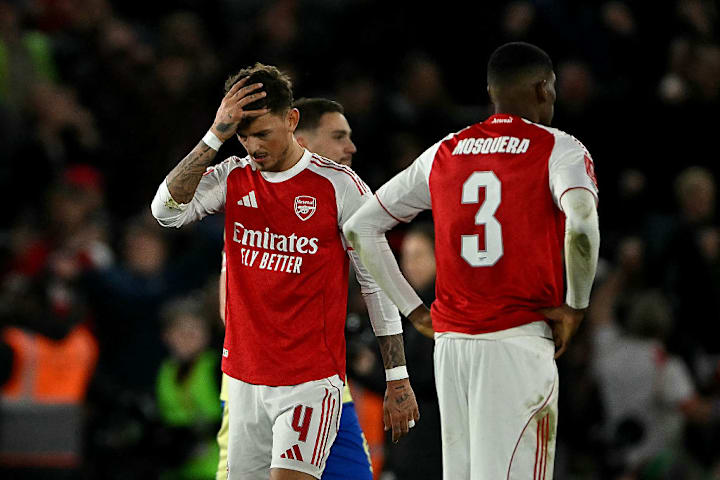 Arsenal players dejected