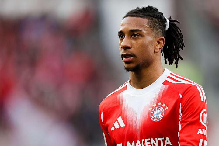 Michael Olise ไมเคิล โอลิเซ