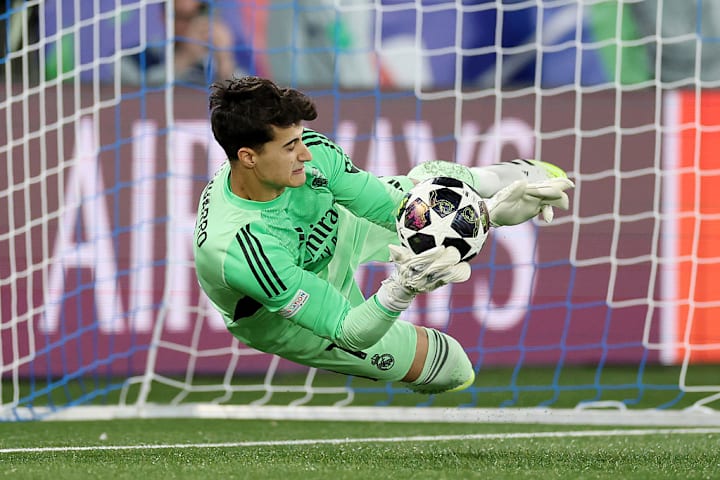 哈维尔·纳瓦罗