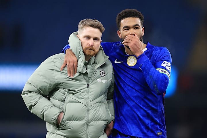 คาลัม แมคฟาร์เลน, รีซ เจมส์