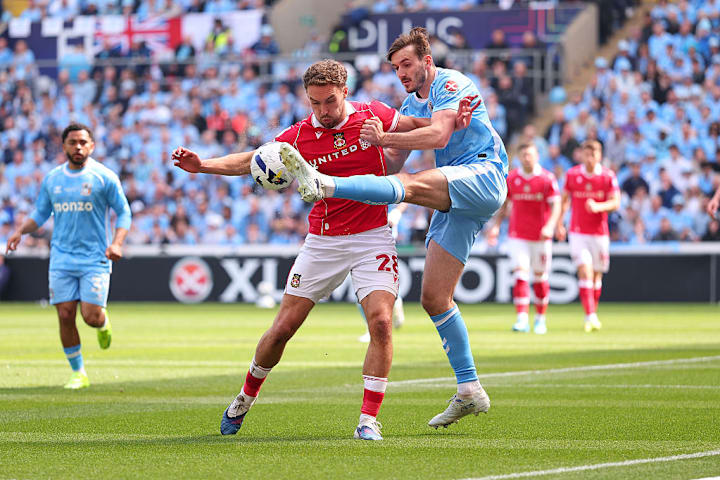 Liam Kitching, Sam Smith