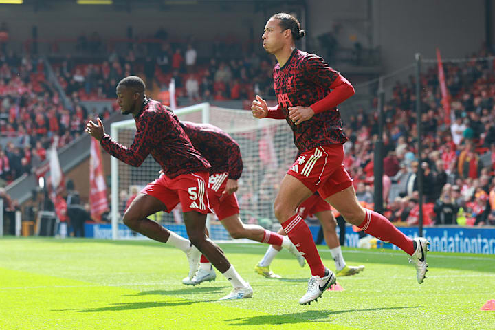 Ibrahima Konaté, Virgil van Dijk