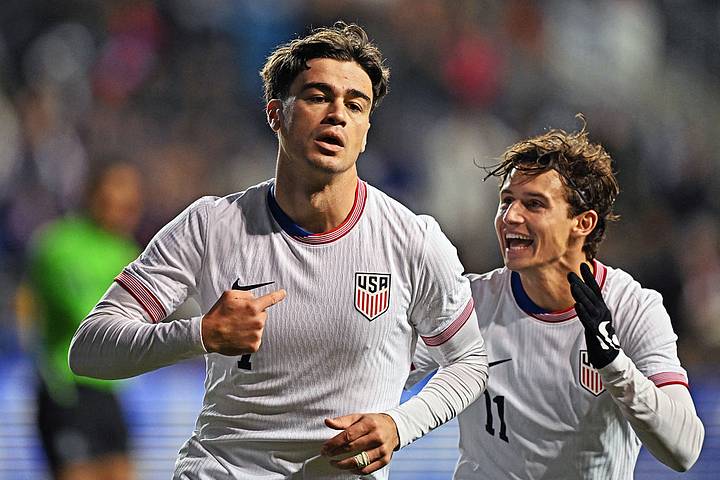 Giovanni Reyna จิโอวานนี เรย์น่า