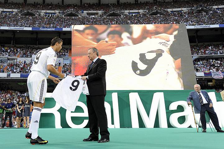 Cristiano Ronaldo and Floretino Pérez