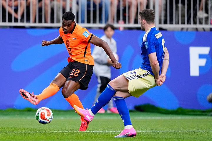 Denzel Dumfries for the Netherlands Denzel Dumfries for the Netherlands