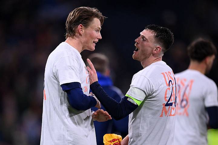 Andy Robertson, Scott McTominay แอนดี้ โรเบิร์ตสัน, สก็อตต์ แมคโทมิเนย์